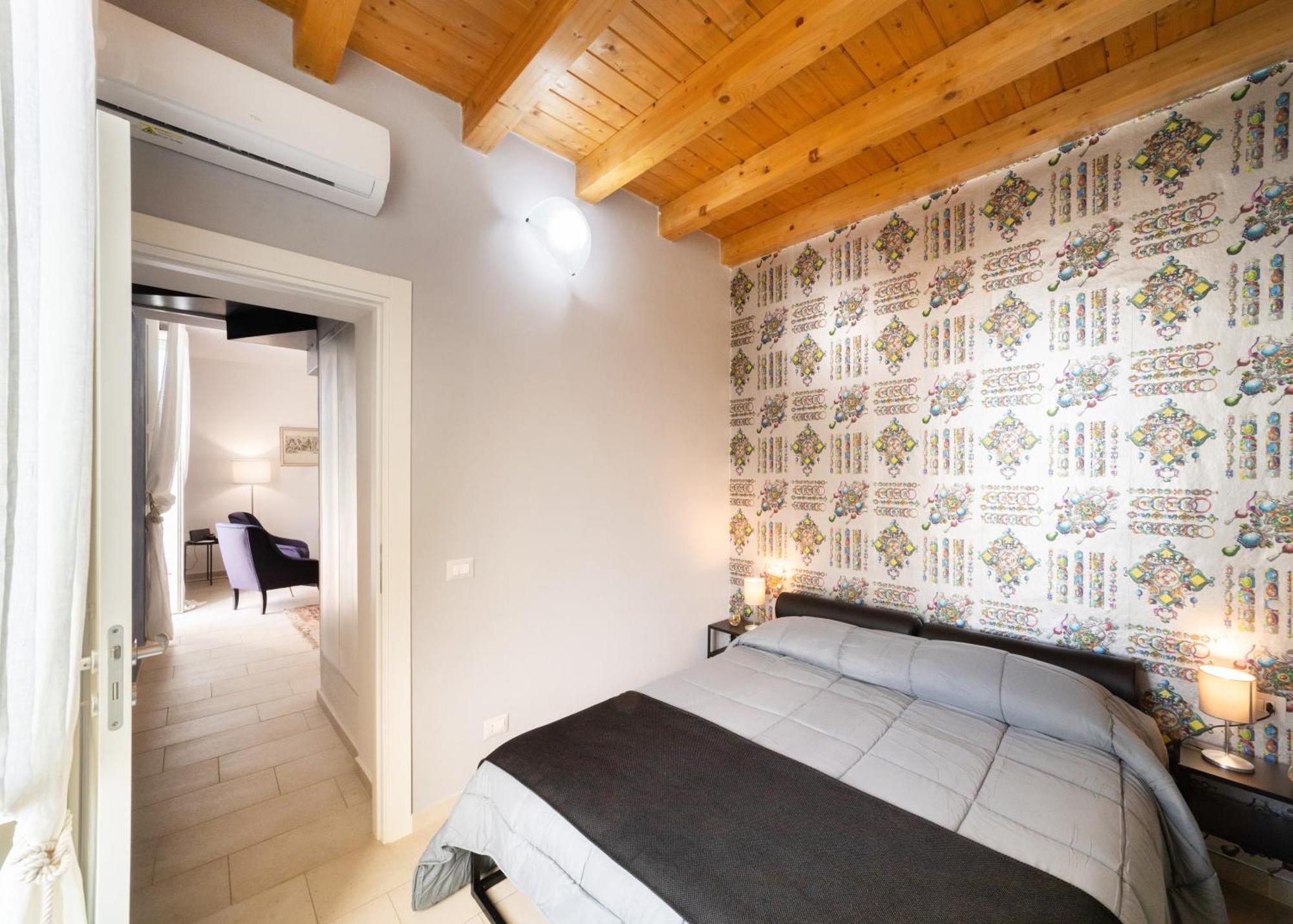Arco Del Mercato Apartment Syracuse ภายนอก รูปภาพ
