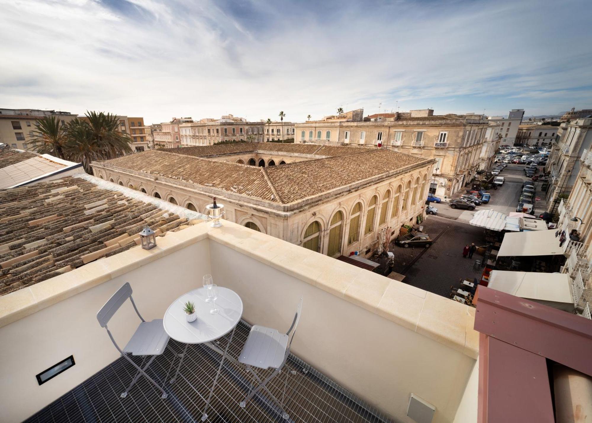 Arco Del Mercato Apartment Syracuse ภายนอก รูปภาพ